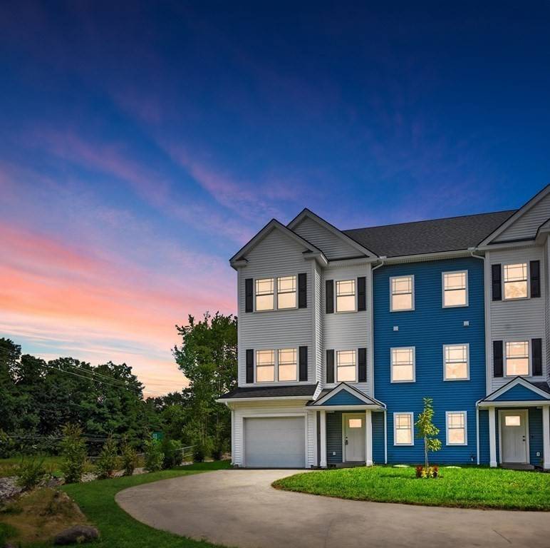 23 Jackson Rd, Chelmsford, MA 01863