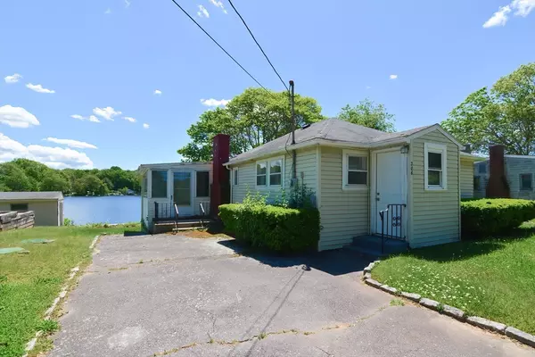 Tiverton, RI 02878,206 Pelletier Ln #206