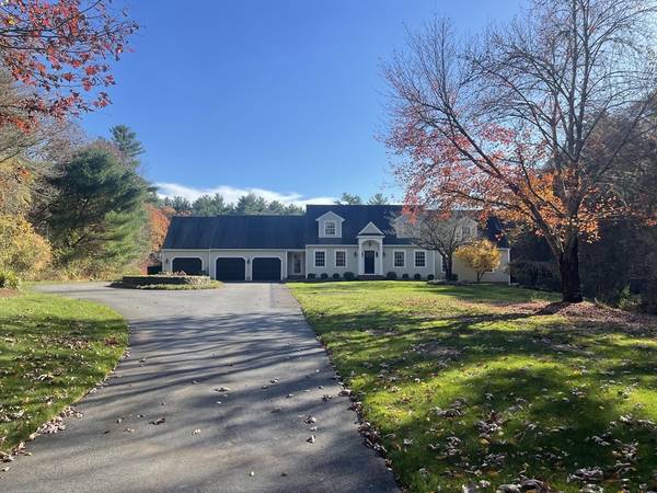 142 Rhode Island Road, Lakeville, MA 02347