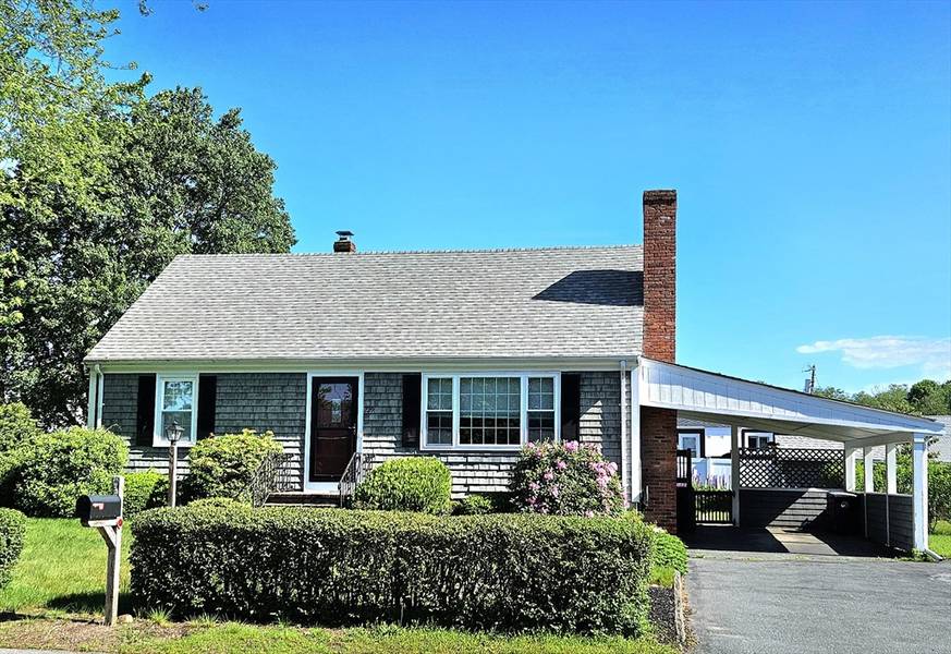 229 Sharp St, Dartmouth, MA 02747