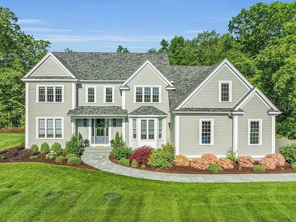 31 Stoney Brook Rd, Hopkinton, MA 01748