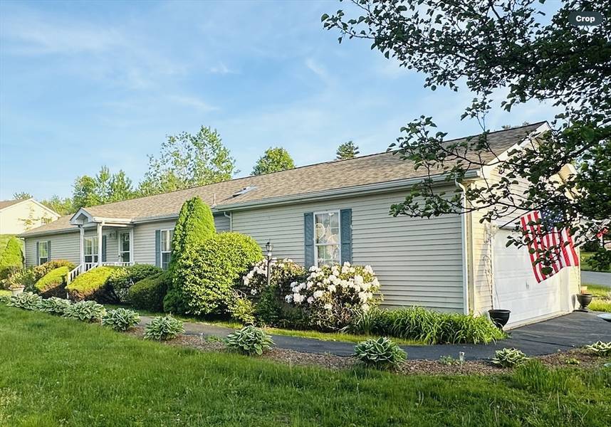 202 Amber Road, Middleboro, MA 02346