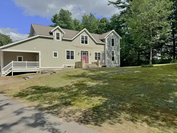 150 Packard Hill Rd, Ashburnham, MA 01430