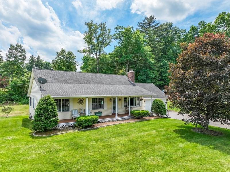 4 Country Club Heights, Monson, MA 01057