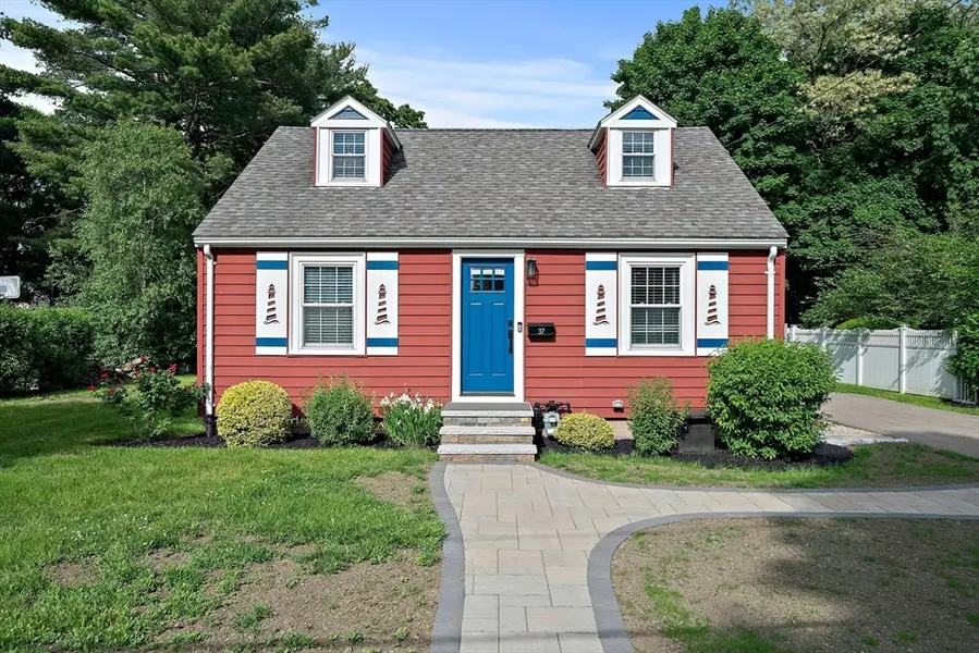 37 Idlewell Street, Weymouth, MA 02188