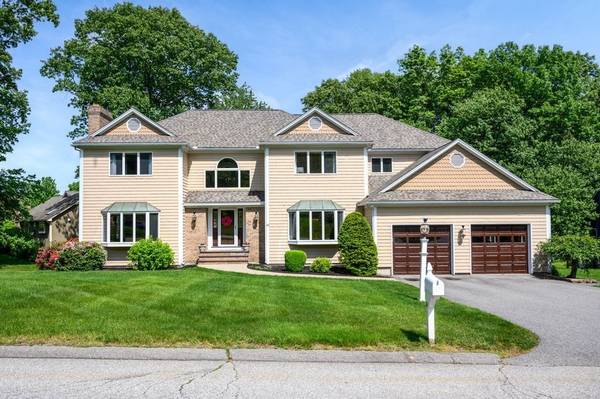 44 Kara Dr, North Andover, MA 01845