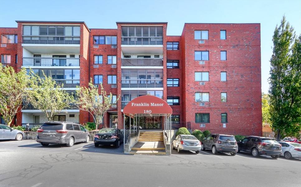 180 Green Street #205, Melrose, MA 02176