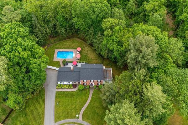 16 Jordan Road, Lynnfield, MA 01940