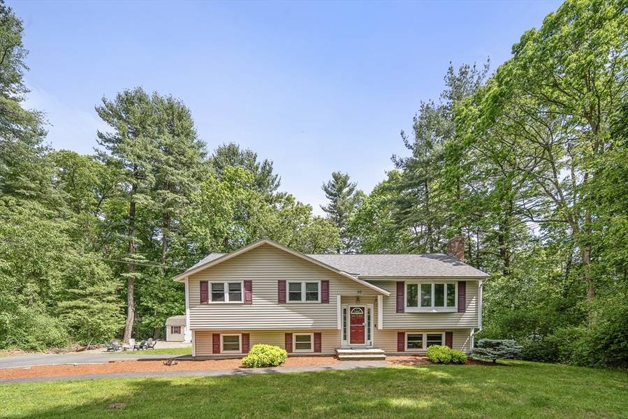 30 Northgate Rd, Tewksbury, MA 01876