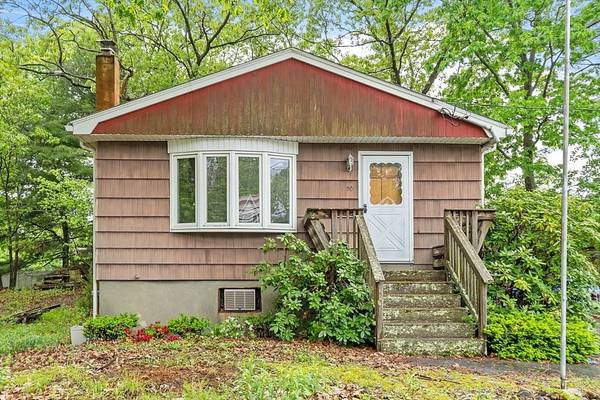 50 Bow St, Saugus, MA 01906