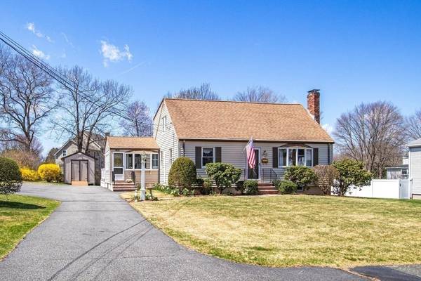 47 Irving Dr, Walpole, MA 02081