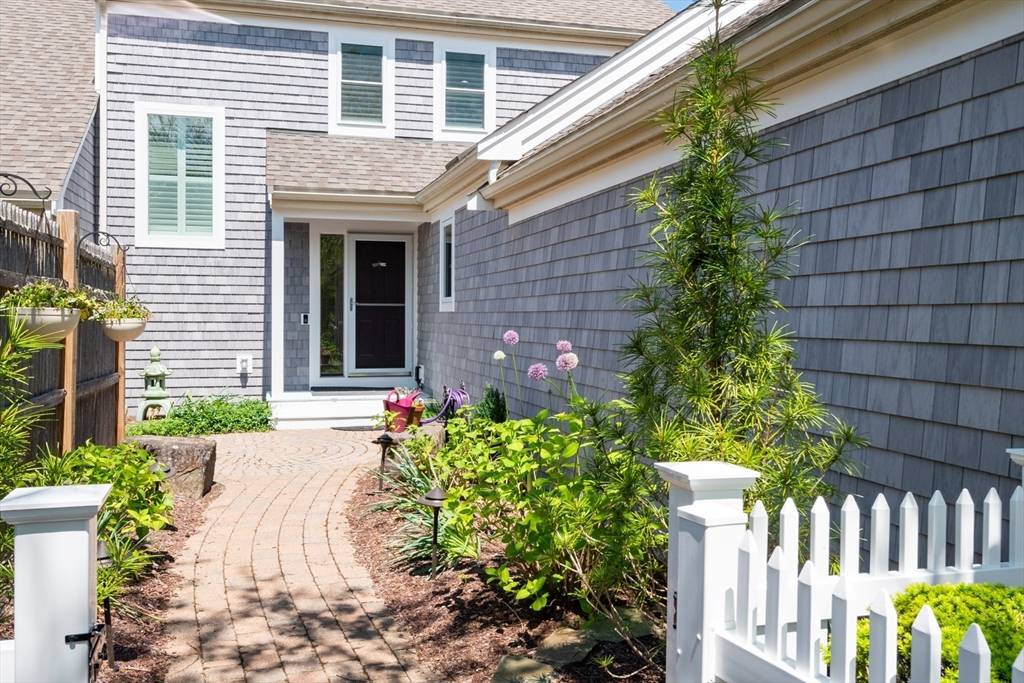 15 Old Langmore Way #15, Plymouth, MA 02360