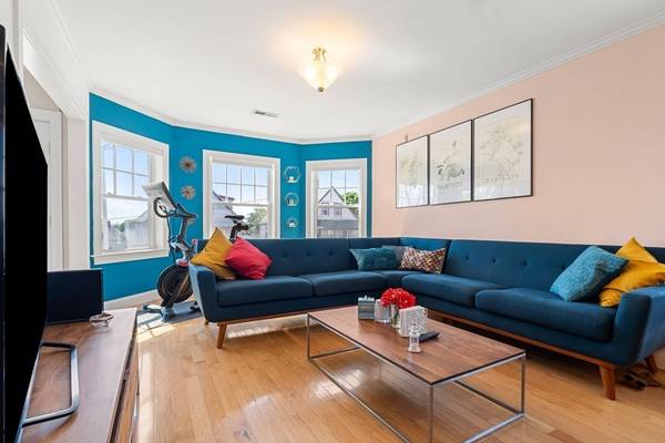 5B Mill St #2, Boston, MA 02122