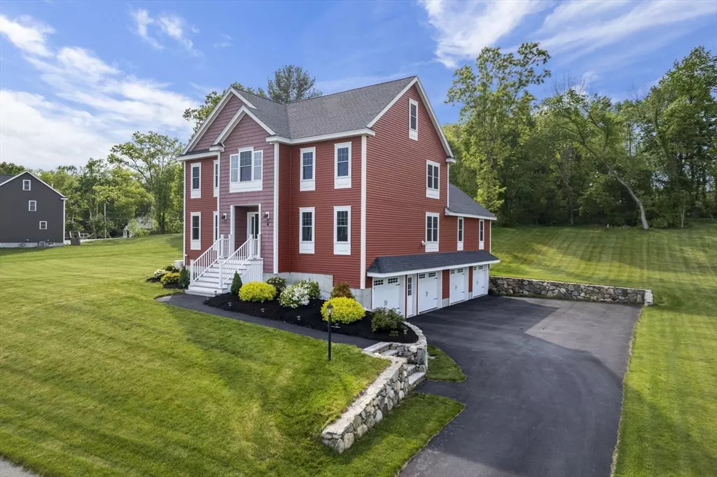 Billerica, MA 01862,4 Fieldstone Ln