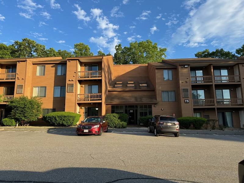 132 West Meadow Rd #1, Haverhill, MA 01832