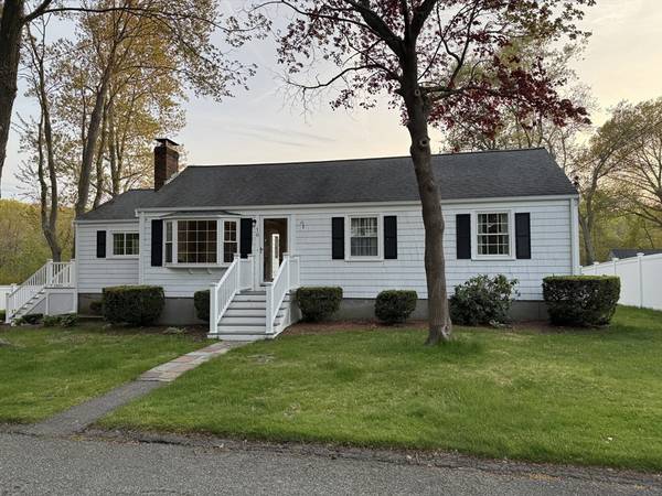 16 Leslie Ave, Weymouth, MA 02188