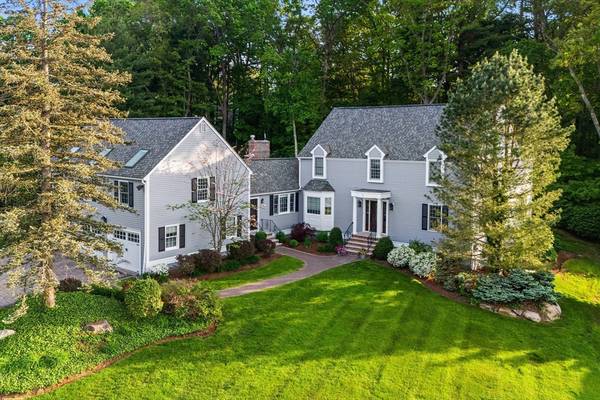 5 Shadow Ln, Andover, MA 01810