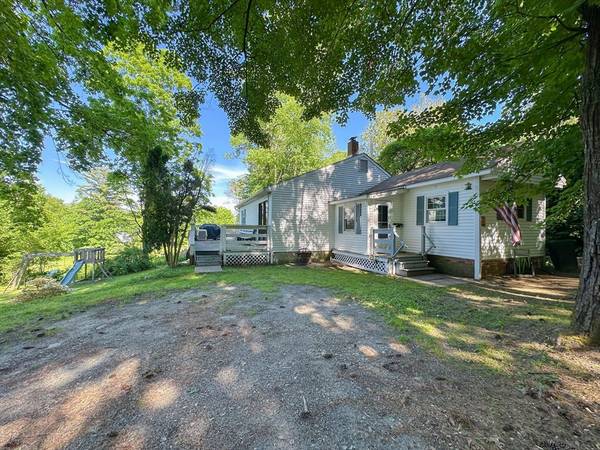 45 Charles St, Orange, MA 01364