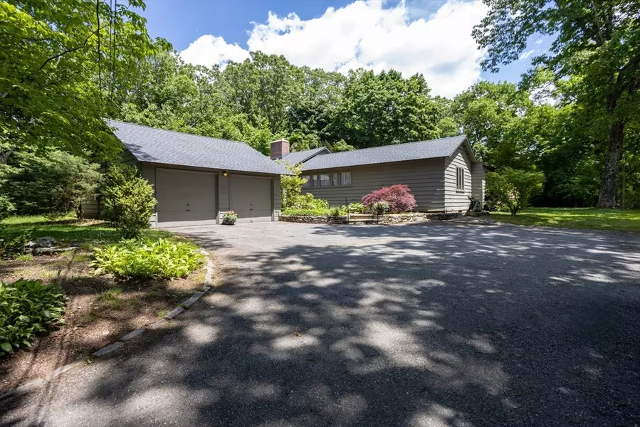 119 Old River Road, Lincoln, RI 02865