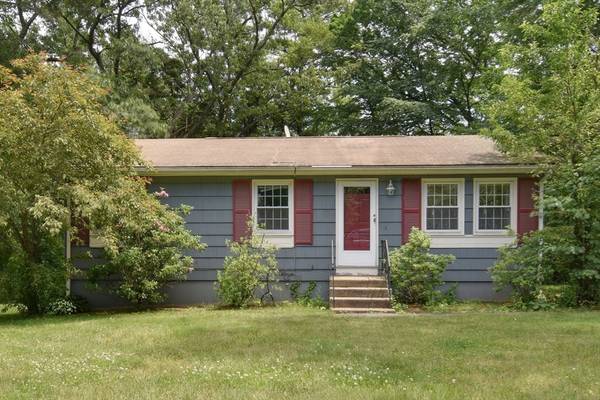 23 Priscilla Road, Hopkinton, MA 01748