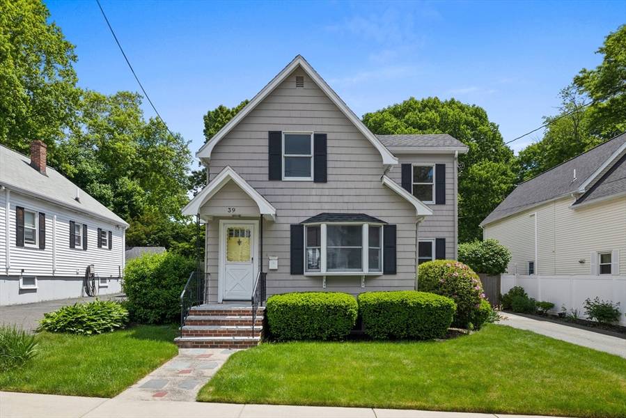 39 Spear St, Melrose, MA 02176