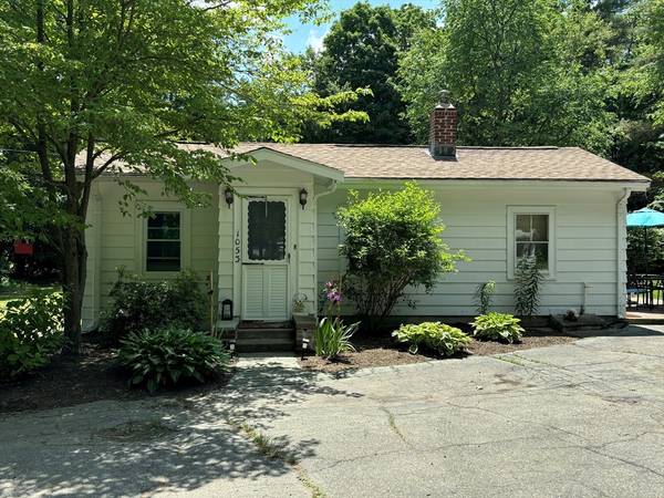 1053 Plymouth St, East Bridgewater, MA 02333