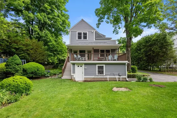 Wellesley, MA 02481,27 Forest Street