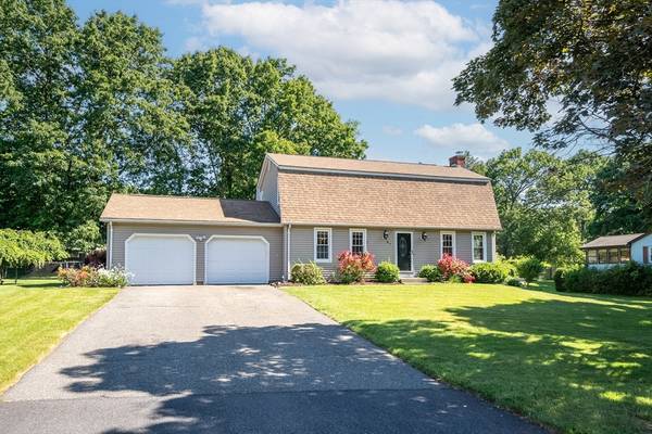 87 Valley View Circle, West Springfield, MA 01089