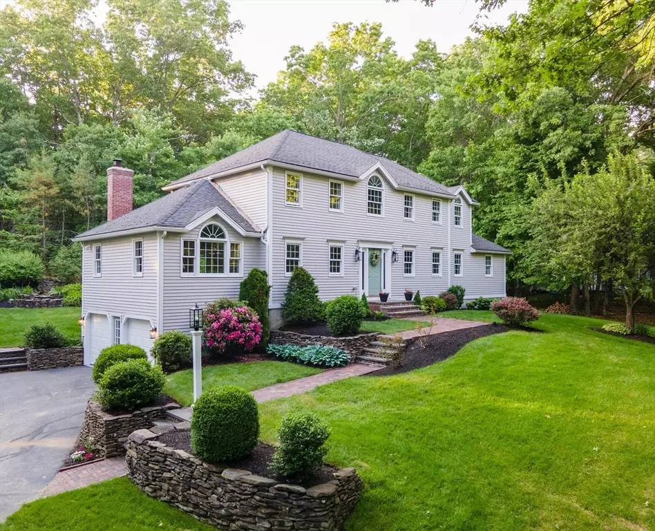 Groton, MA 01450,28 Charles Rd