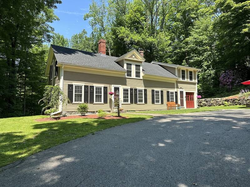 432 North Main Street, Petersham, MA 01366