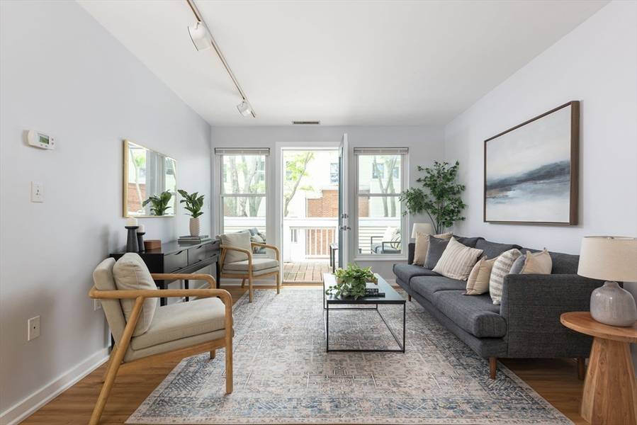 217 Thorndike St #302A, Cambridge, MA 02141