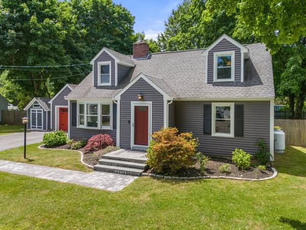 15 Johnson Ave, Northborough, MA 01532