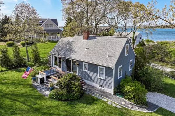 40 Bryant Point Road, Falmouth, MA 02556