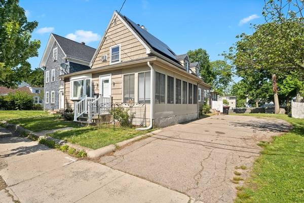 246 Belmont Ave, Brockton, MA 02301