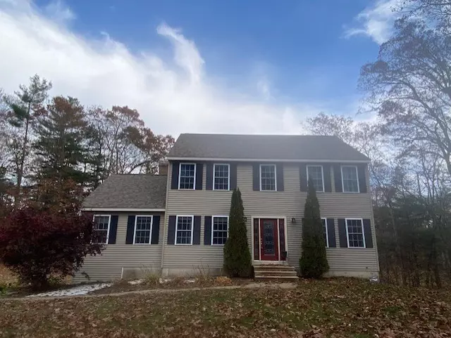 103 Haggerty Rd, Charlton, MA 01507