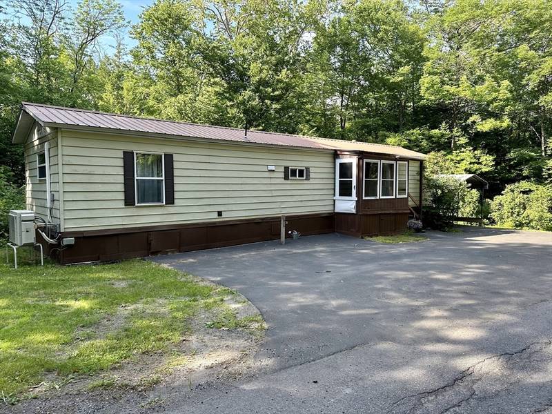 55 Heath Rd, Colrain, MA 01340