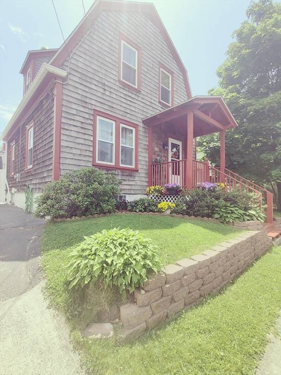 404 Maxfield St, New Bedford, MA 02740