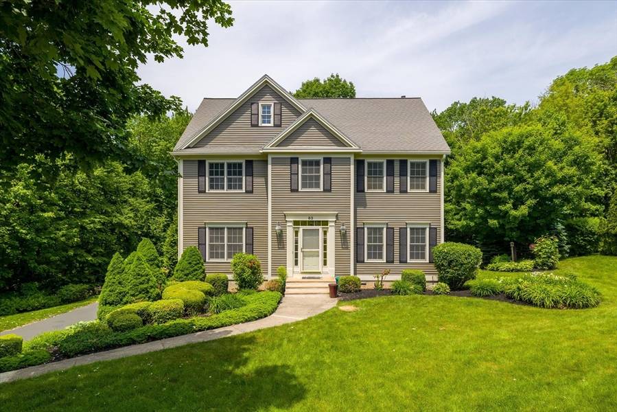 62 Camelot Dr, Shrewsbury, MA 01545