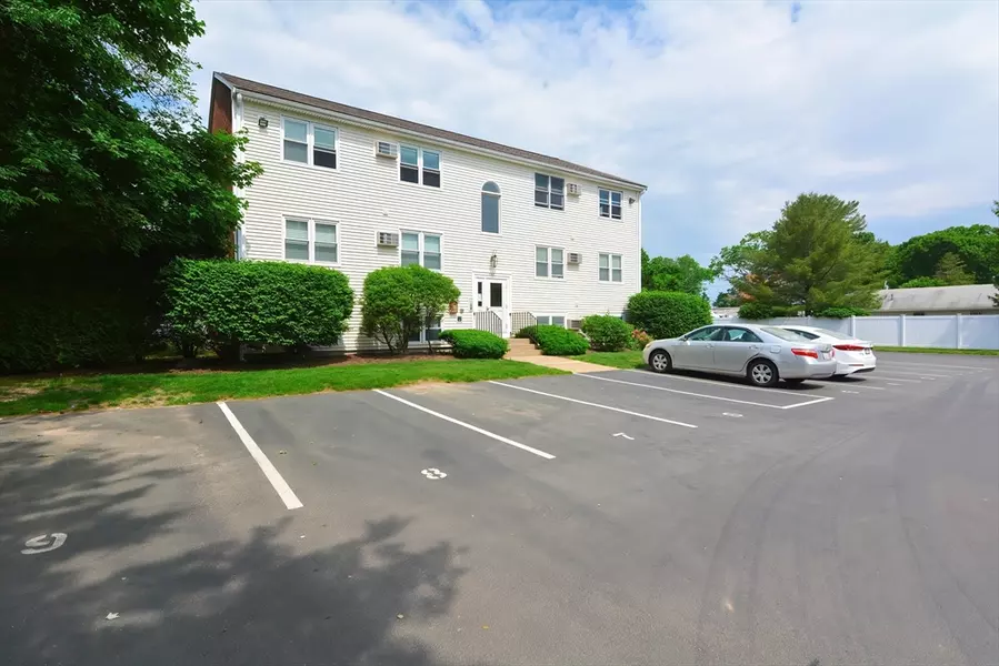 641R S Washington #7, North Attleboro, MA 02760