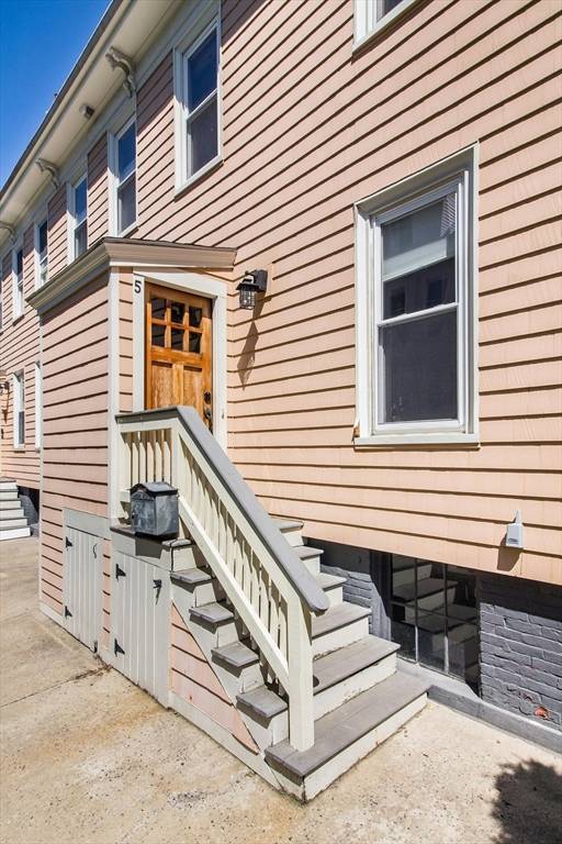 5 Evergreen Ave #5, Somerville, MA 02145