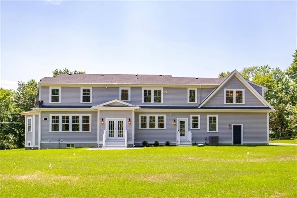 Walpole, MA 02081,1330 Old North Street
