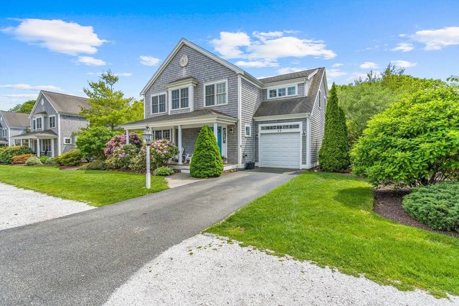 17 Mill Farm Way #20, Falmouth, MA 02649