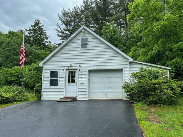 Westfield, MA 01085,224 Loomis St