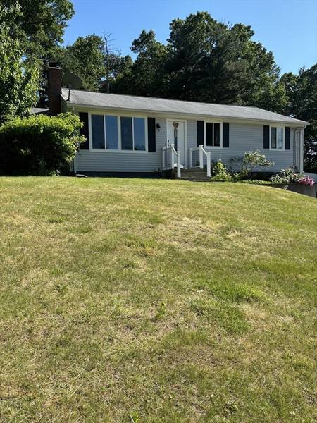 27 Summit Dr, Westfield, MA 01085