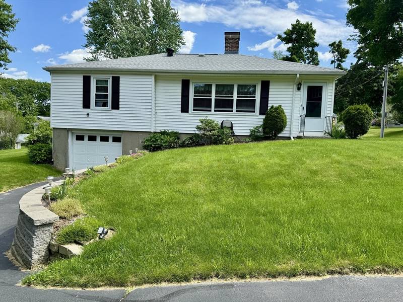 133 Bay State Rd, Worcester, MA 01606