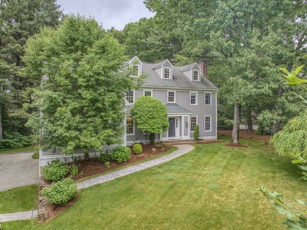 9 Copeland Dr, Bedford, MA 01730