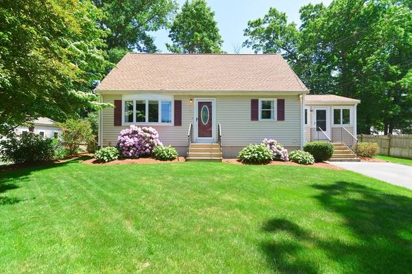 53 Broad St, Billerica, MA 01821