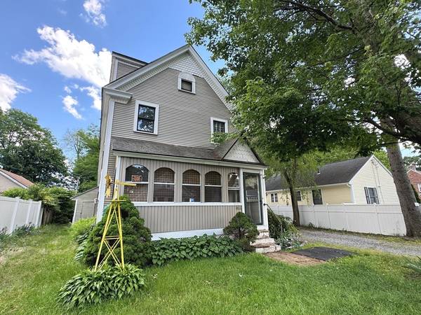 37 David St, Springfield, MA 01104