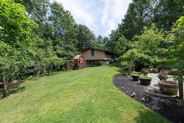 120 Robin Road, Weston, MA 02493