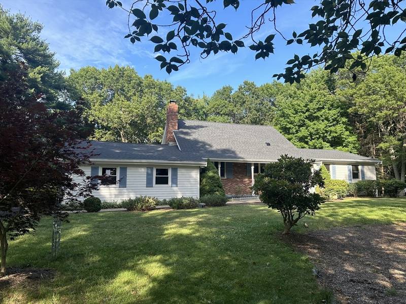 14 Pioneer Circle, Sharon, MA 02067